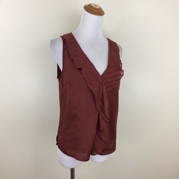 BEBE Hen/Brown Satin/Sateen Chiffon Pleats Ruffle V Neck Sleeveless Top - Picture 1 of 10